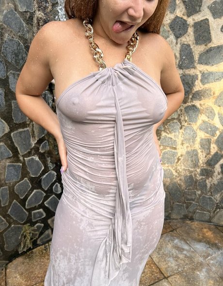 Lorena Ruiva naked model img