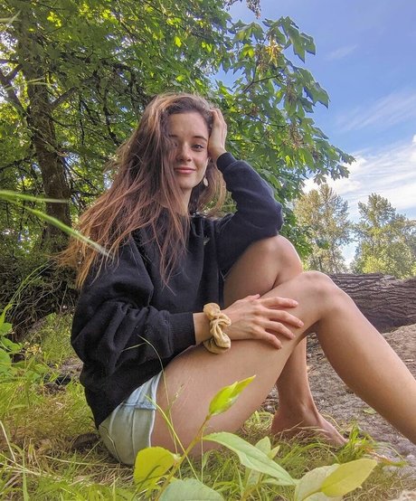 A Bit Rebecca model sex galleries