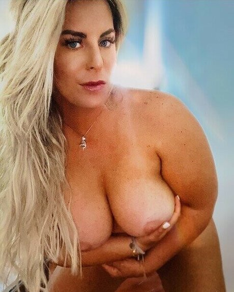 Mariah970 star top photo