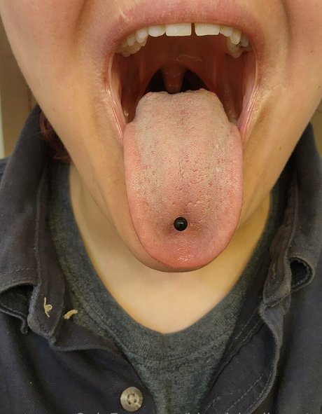 curvy kitty onlyfans naked pics