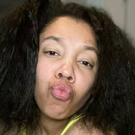 uniquesativa sex actress picture