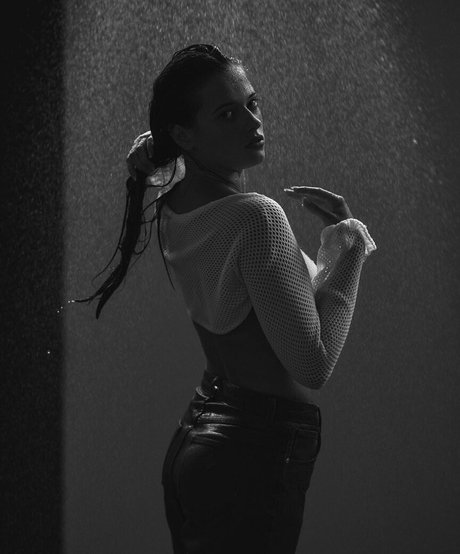 Taya Brooks star naked photo