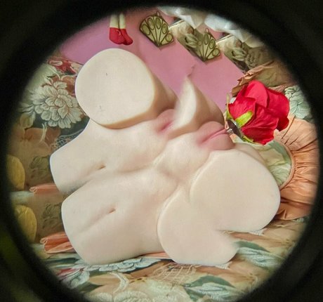 tall doll pornographic model photo