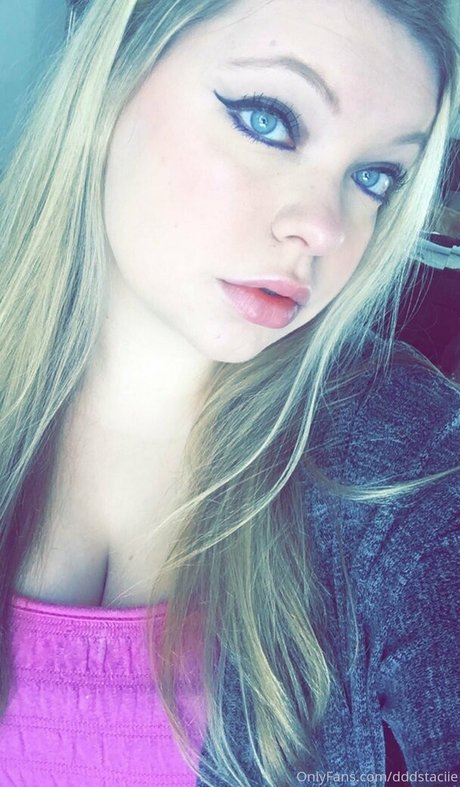 dddstaciie pornstar erotic photo