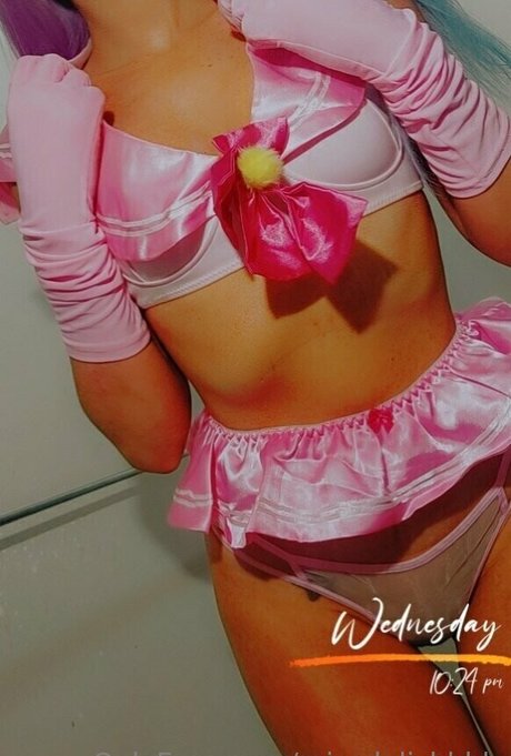 missdelishhhh model naked img