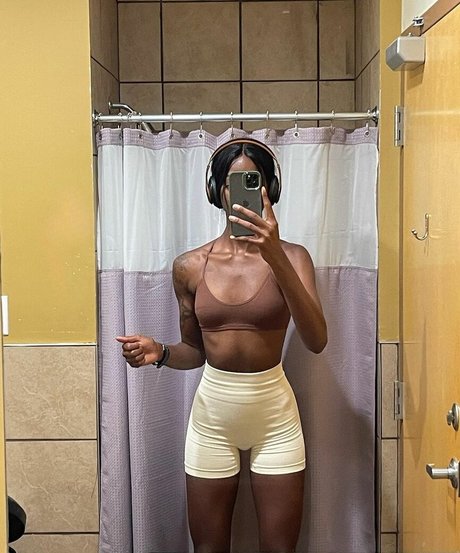 Luhmulaa erotic actress pics