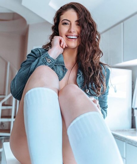 Ariane Rey top pornstar photos