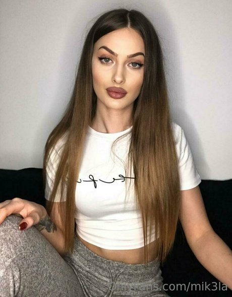 mik3la sex actress pics