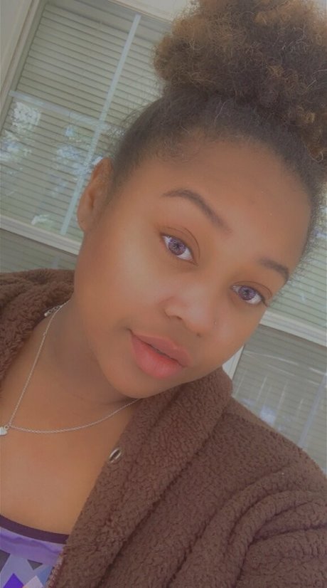 milf glasses onlyfans pornographic photo