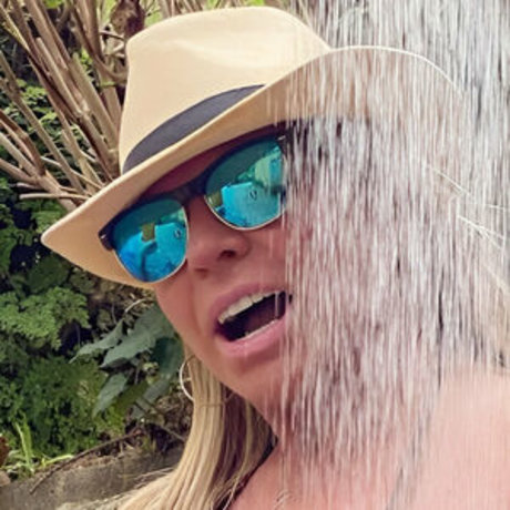 Christina Rocha beautiful actress img