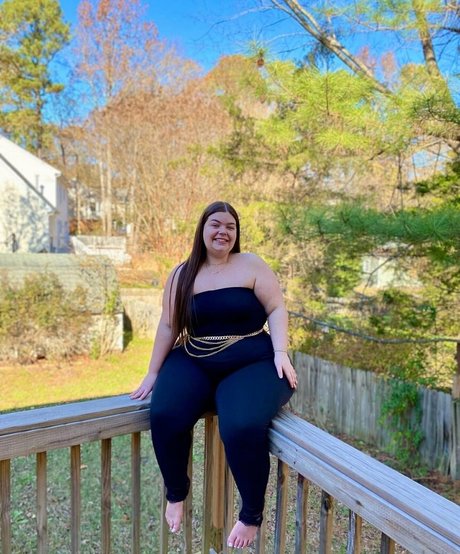 lesbian pussy onlyfans pornographic photo