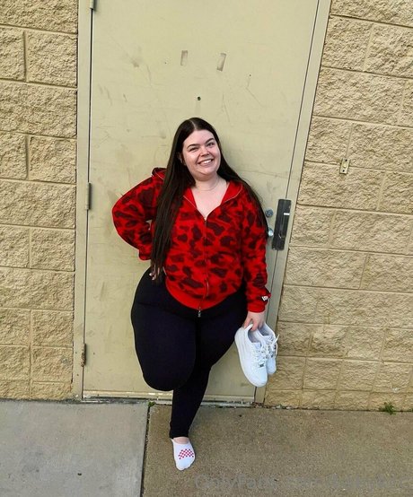 mature blonde onlyfans nude image