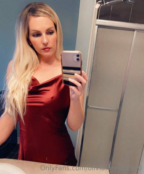 Olivia Anne 1990 nice star img