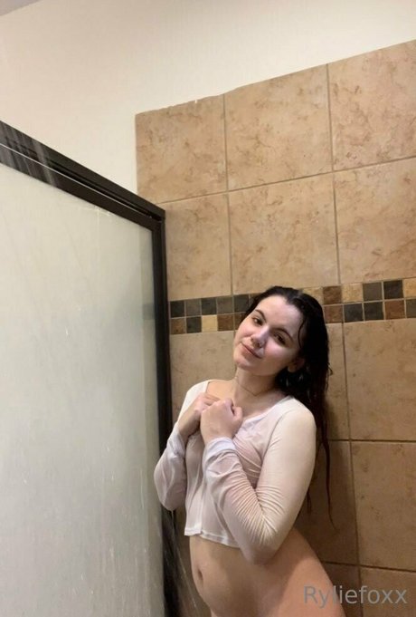 ryliefoxx free star xxx pictures
