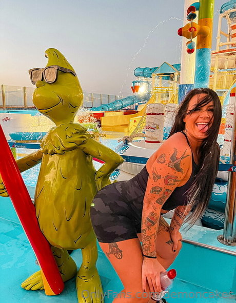 nerdy onlyfans hot sexy pic