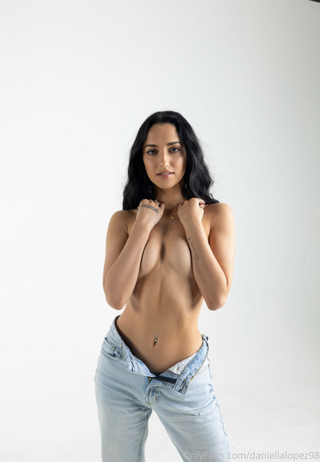 latina lesbian onlyfans top pictures