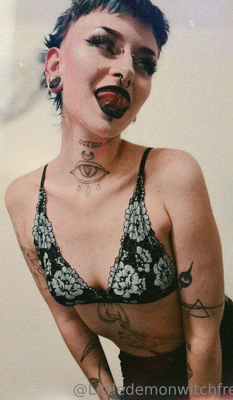 LittleDemonWitch Profile photo