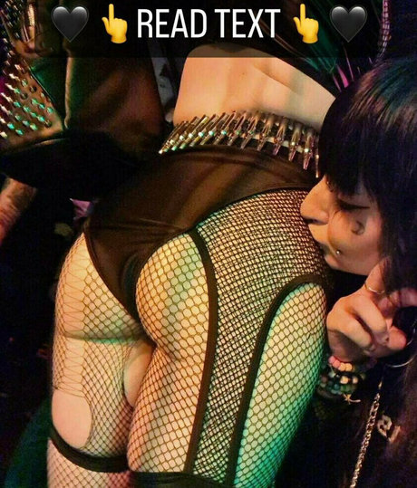 LittleDemonWitch star porn images