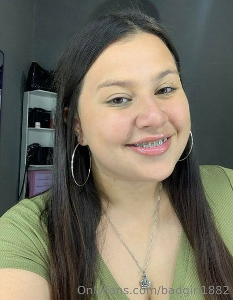 badgirl1882 model porn galleries