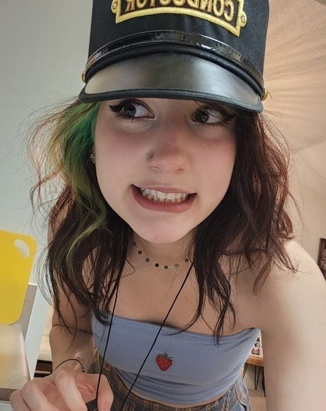 Bunimilk pretty pornstar archive