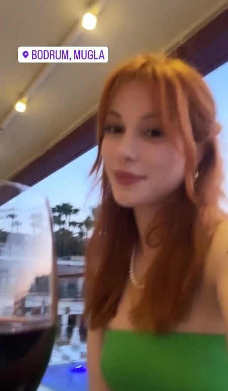 Aysennyuksel pornstar pretty pic