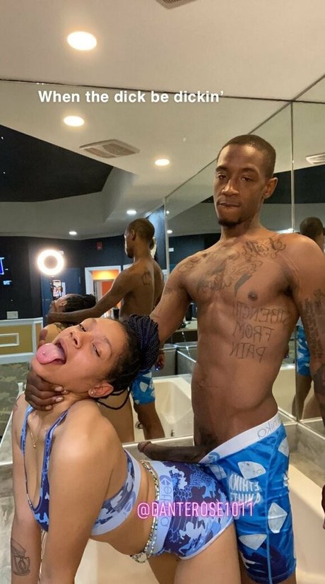 rrosendante model nudes pictures