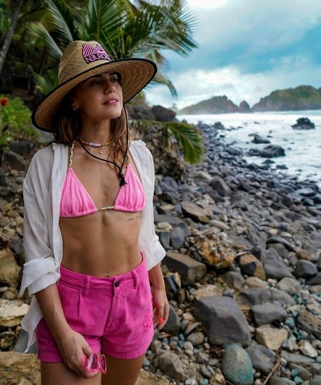 Jessika Alves pornstar pretty pictures