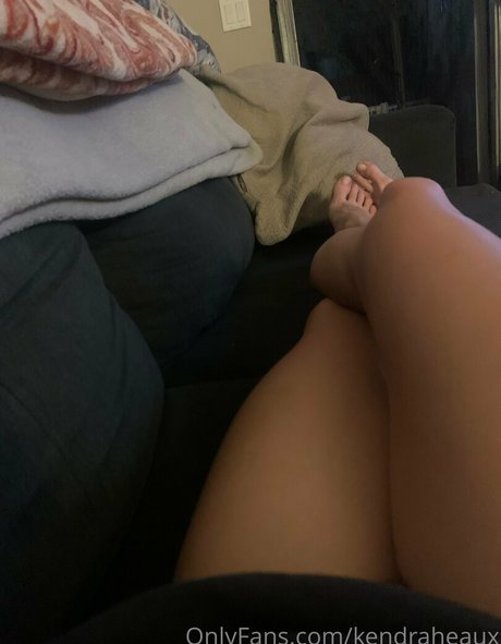 kendraheaux exclusive actress img