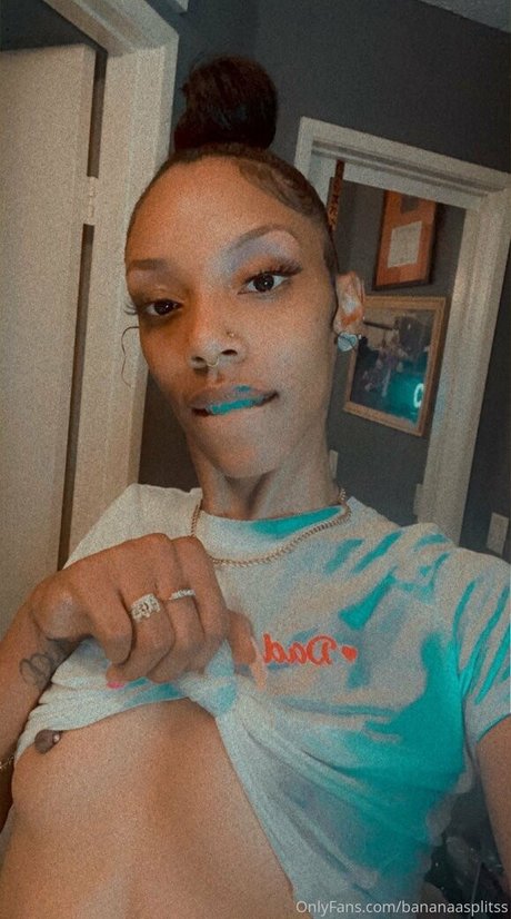 18 year old onlyfans naked pic