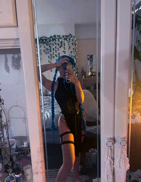 freshkiwi pornographic actress photo