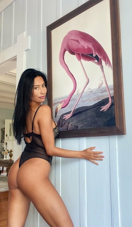 florabellafree sexy model picture