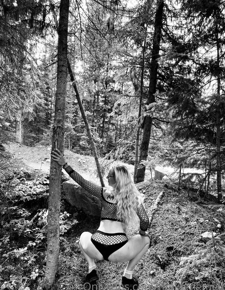 makememelt model porn picture