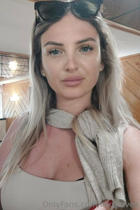 skinny blonde milf onlyfans nice image