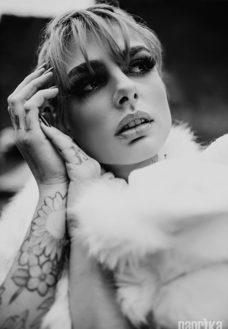 squirt teen onlyfans nude image