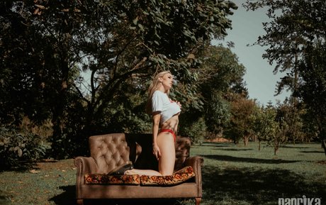 blonde shemale onlyfans beautiful pics