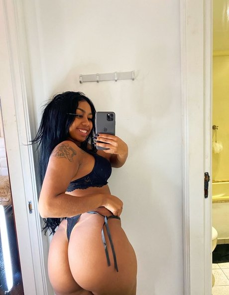 curvy muscle onlyfans art naked archive