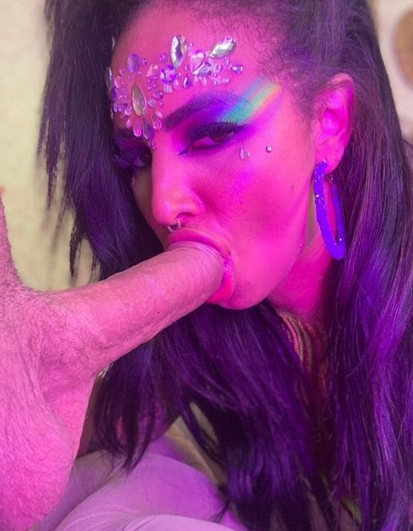 Karoline Coutinho pornstar free pictures