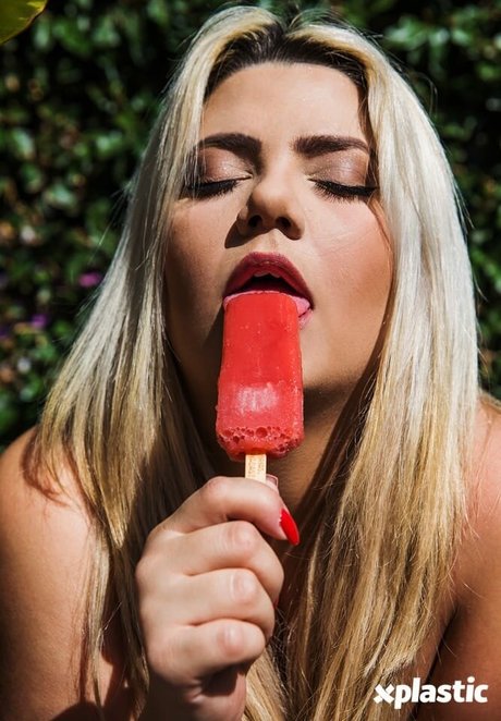 Debora Porto sexy model photos