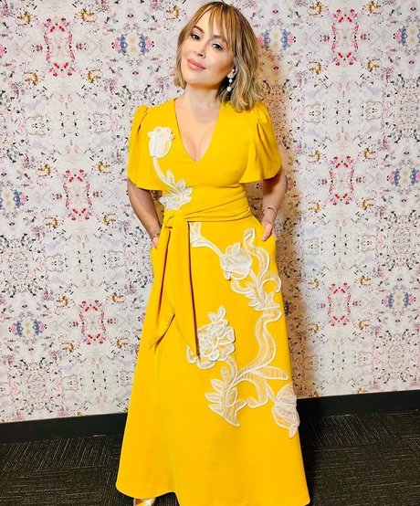 blonde shemale onlyfans xxx archive