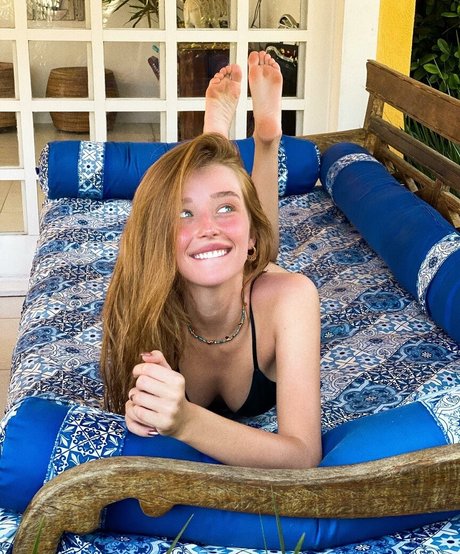 Duda Reis star erotic pic