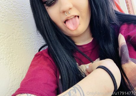 sexxmetalxbarbiex nudes model photos