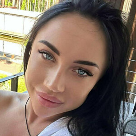 lola dazzle free pretty actress picture