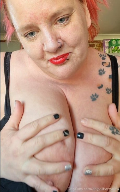 abigailbarrybbw sexy actress picture