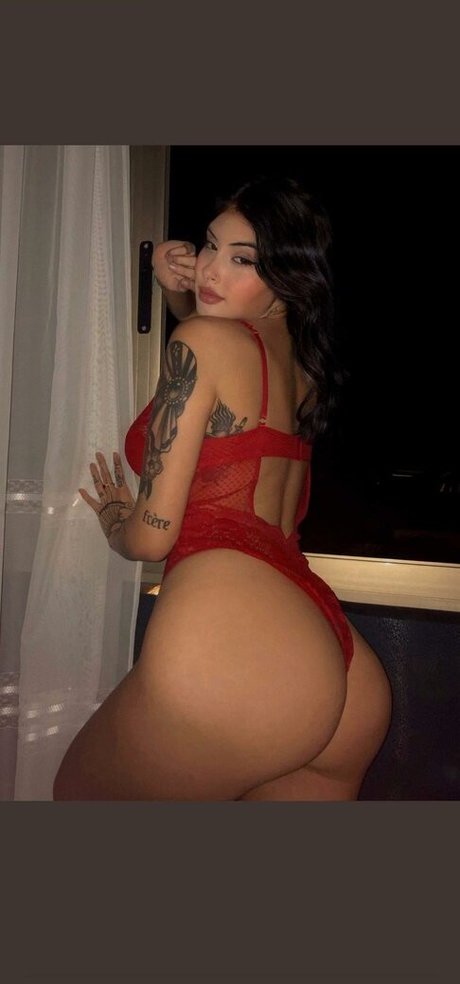 Paula Benitez star pretty pics