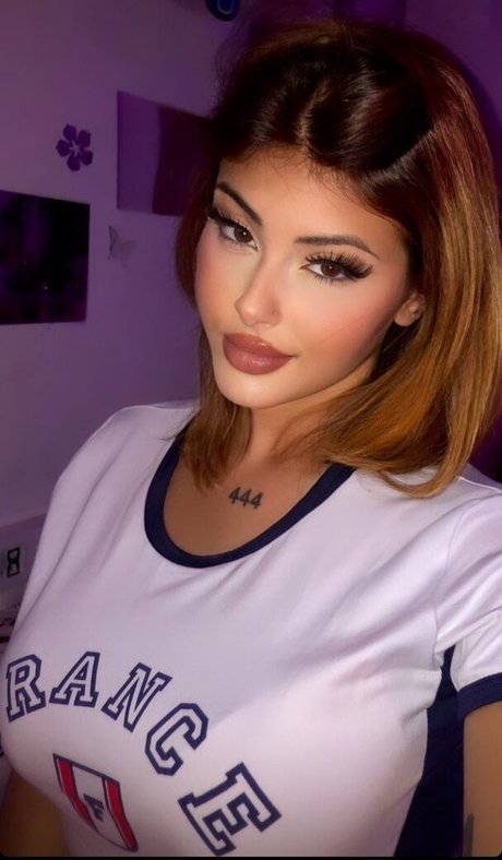 Paula Benitez star gallery