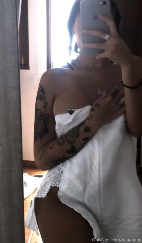 Paula Benitez naked pornstar pics