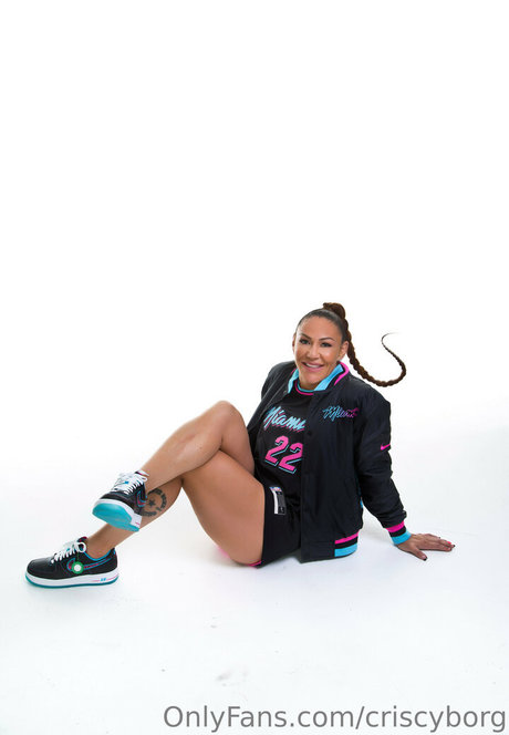 criscyborg model nude pic