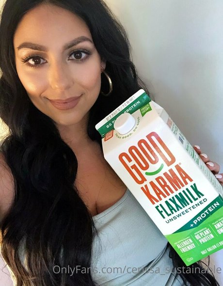 cerissa sustainable sexy actress photo