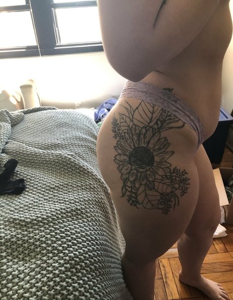 lexi love81 pretty actress image