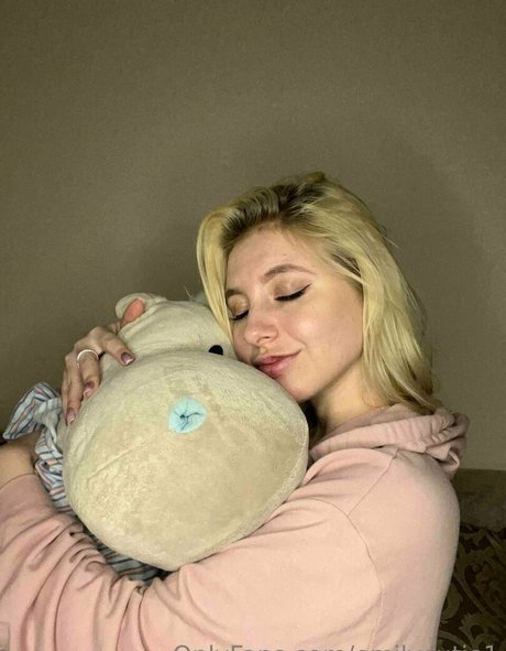 emilycutie1 hd pornstar gallery